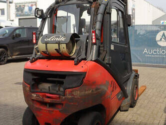 2014-linde-h30t-02-1439296-46412543