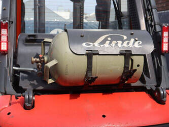 2014-linde-h30t-02-1439296-46412555