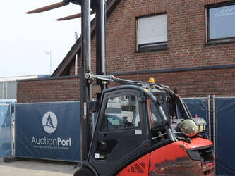 2014-linde-h30t-02-1439296-46412571