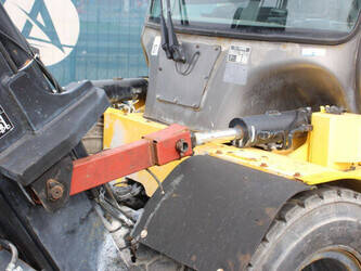 2016-hyundai-80d-9-46412582