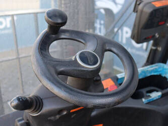 2019-linde-e30-01-46412709