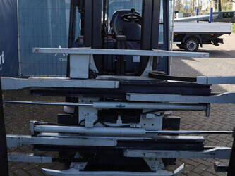 2015-linde-e25h-01-600-46412814