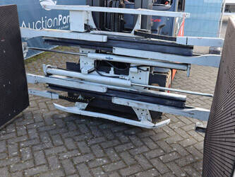 2015-linde-e25h-01-600-46412818