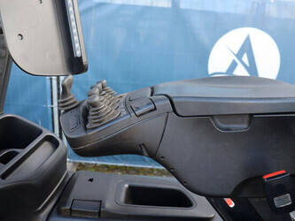 2015-linde-e25h-01-600-46412835