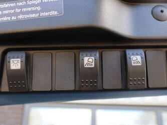 2015-linde-e25h-01-600-46412842