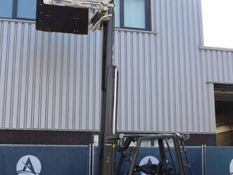 2015-linde-e25h-01-600-46412843