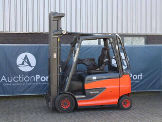 Image de CHARIOTS ÉLÉVATEURS 2019 Linde E25HL-01/600