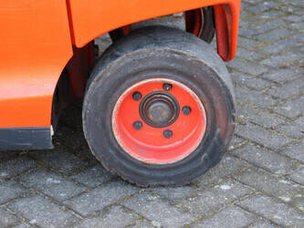 2019-linde-e25hl-01-600-1439304-46412862