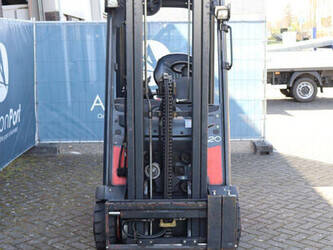 2013-linde-e20phl-01-1439305-46412898