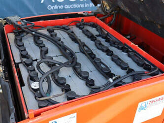 2013-linde-e20phl-01-1439305-46412909