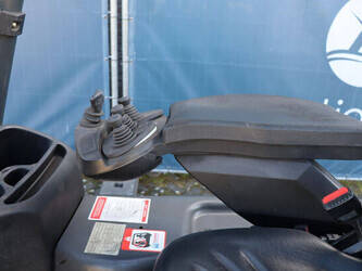 2013-linde-e20phl-01-1439305-46412916