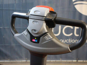 2018-toyota-swe120-1439310-46413076