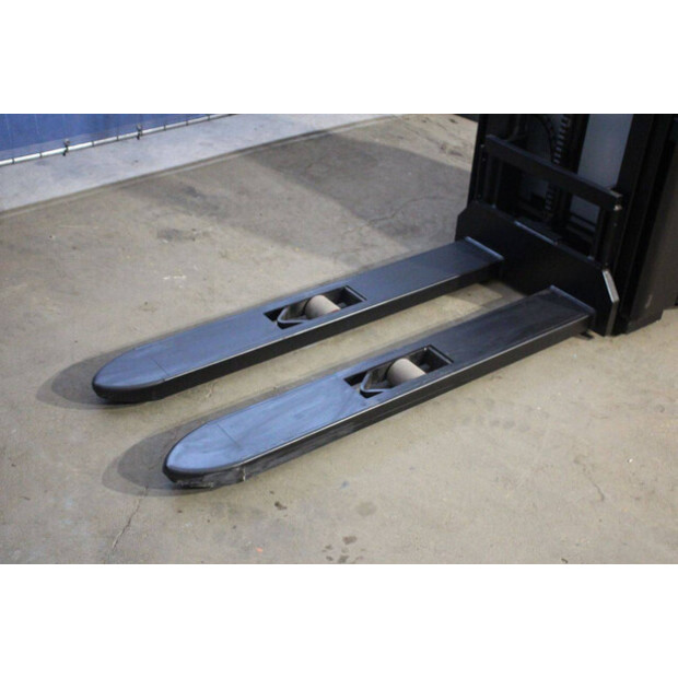 2019 Toyota SWE100-46413175