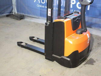 2019-toyota-swe100-1439314-46413188