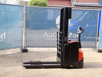 صورة ل مكدس البليت 2015 بي تي SWE140L