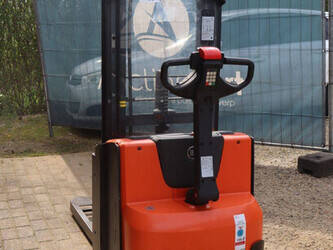 2015-bt-swe140l-1439318-46413274