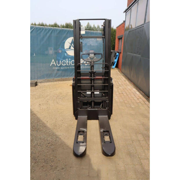 2015 BT SWE140L-46413278