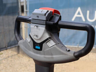 2015-bt-swe140l-1439318-46413284