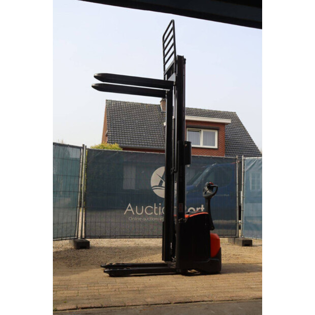 2015 BT SWE140L-46413289