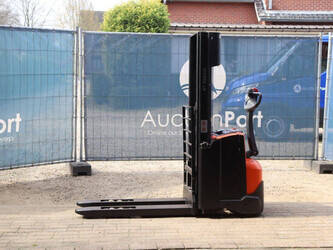 صورة ل مكدس البليت 2015 بي تي SWE140L