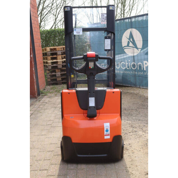 2015 بي تي SWE140L-46413298