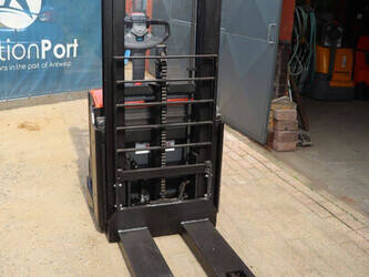 2015-bt-swe140l-1439319-46413300