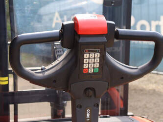 2015-bt-swe140l-1439321-46413353