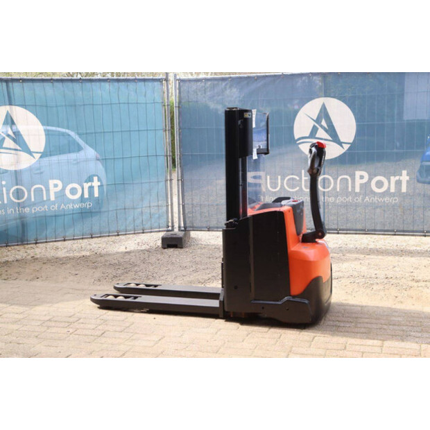 2022 تويوتا SWE200D-46413364