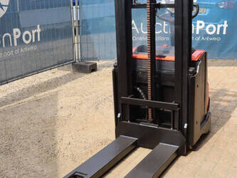 2022-toyota-swe200d-1439322-46413370