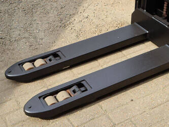 2022-toyota-swe200d-1439322-46413371