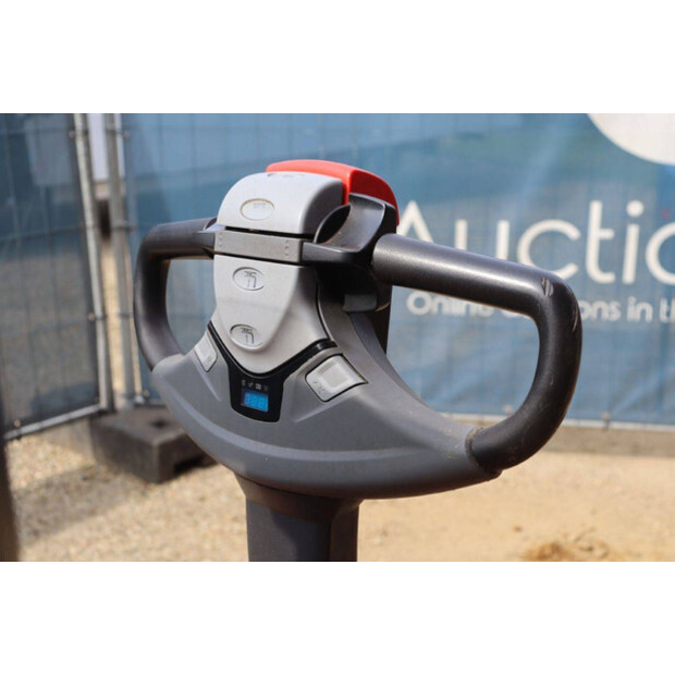 2022 تويوتا SWE200D-46413372