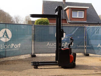 2020-toyota-swe200d-1439323-46413378