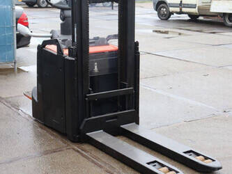 2016-bt-spe200d-1439330-46413600