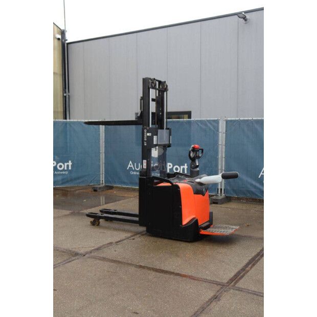 2016 BT SPE200D-46413620