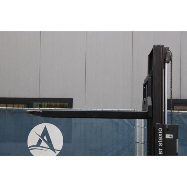 2016 BT SPE200D-46413621