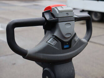 2018-toyota-spe140-1439331-46413646