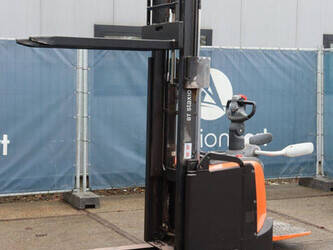 2018-toyota-spe140-1439331-46413648