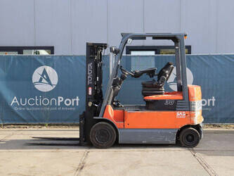 2009-toyota-7fbmf30-1439335-46413735