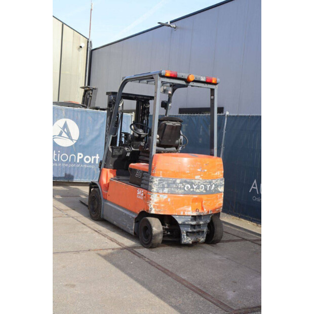 2009 Toyota 7FBMF30-46413737