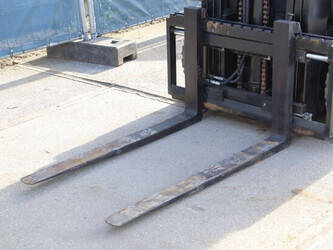 2009-toyota-7fbmf30-1439335-46413743