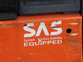 2009-toyota-7fbmf30-1439335-46413750