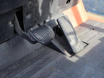 2009-toyota-7fbmf30-1439335-46413757