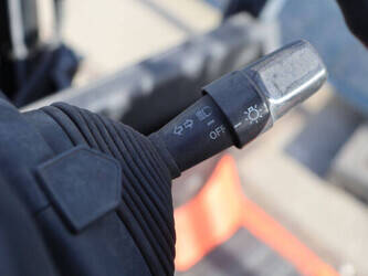 2009-toyota-7fbmf30-1439335-46413759