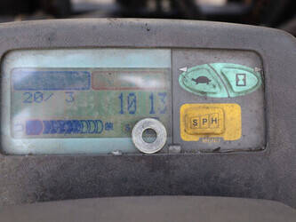 2009-toyota-7fbmf30-1439335-46413760