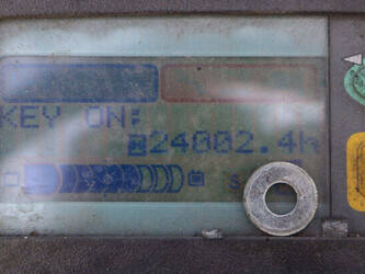 2009-toyota-7fbmf30-1439335-46413761