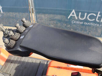 2009-toyota-7fbmf30-1439335-46413763