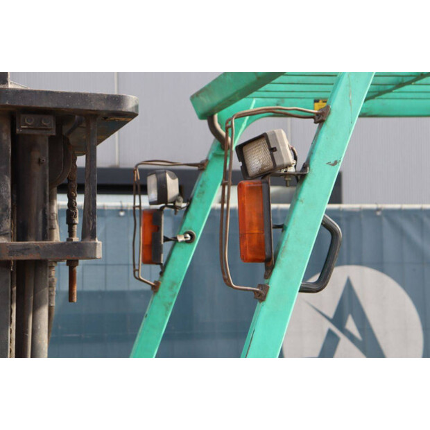 1997 MITSUBISHI FD25-46413784