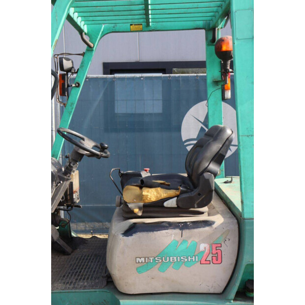 1997 MITSUBISHI FD25-46413791