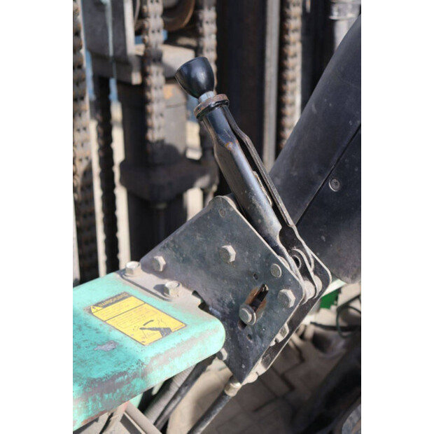 1997 MITSUBISHI FD25-46413795