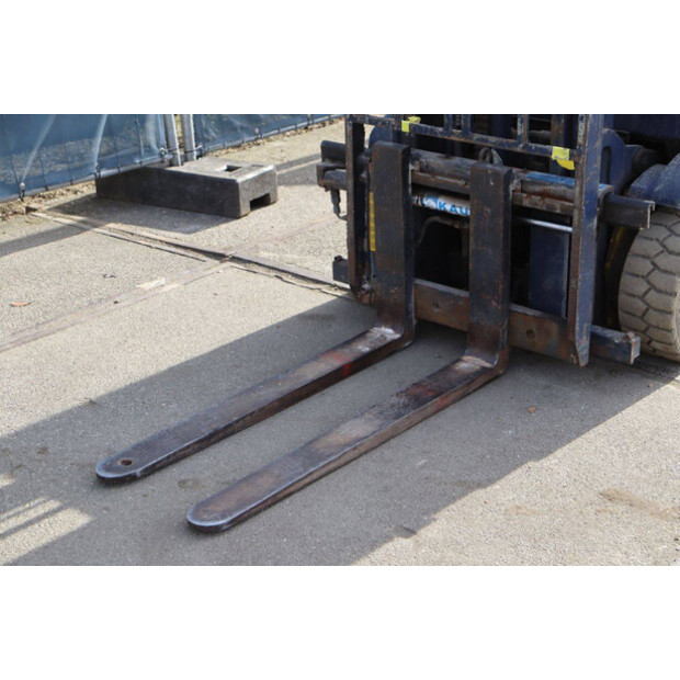 كوماتسو FB16M-46413821